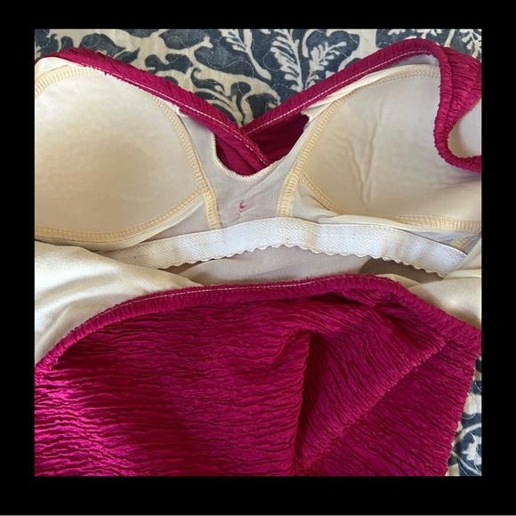 One piece raspberry colored bathing suit - Picture 5 of 7